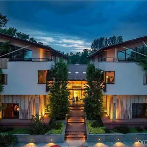 Farmona Business & 3* Krakau