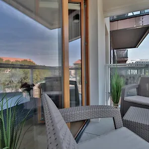 Bulwary Apartment